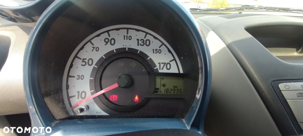 Toyota Aygo 1.0 VVT-i Sol EU5 - 18