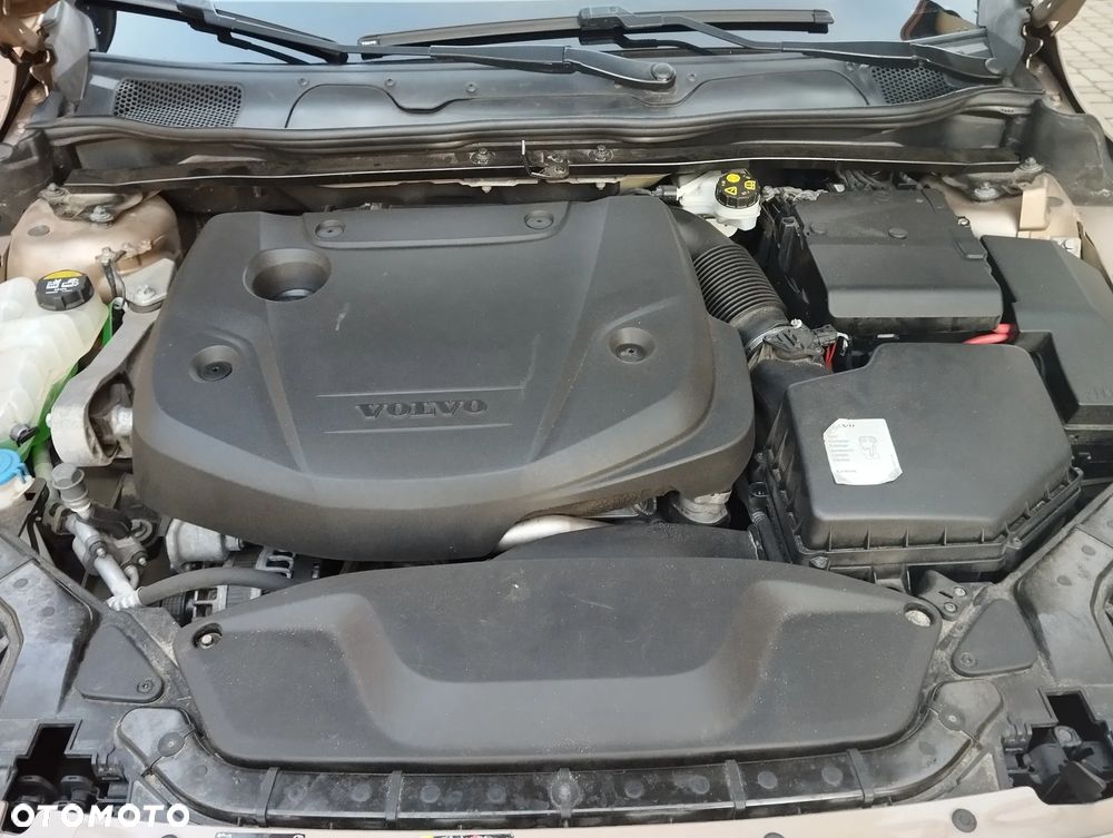 Volvo V40 D2 - 8