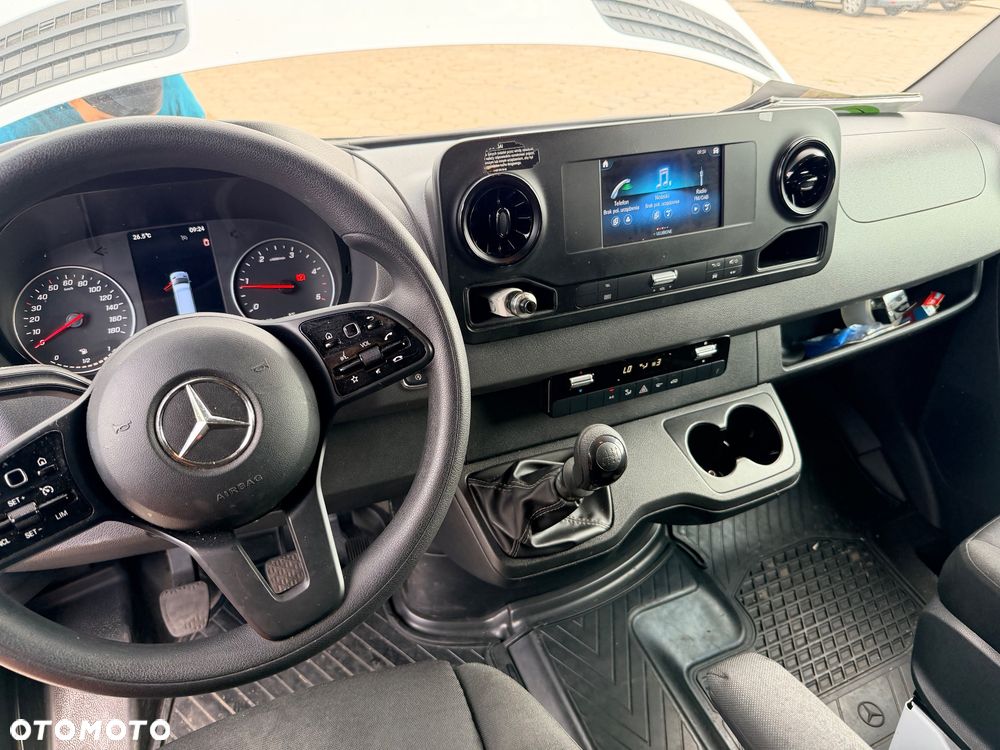 Mercedes-Benz Sprinter 519 - 4