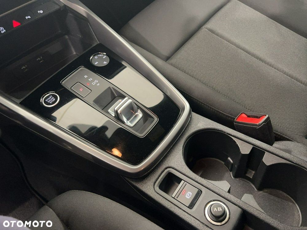 Audi A3 Sportback 35 TFSI mHEV S tronic - 18