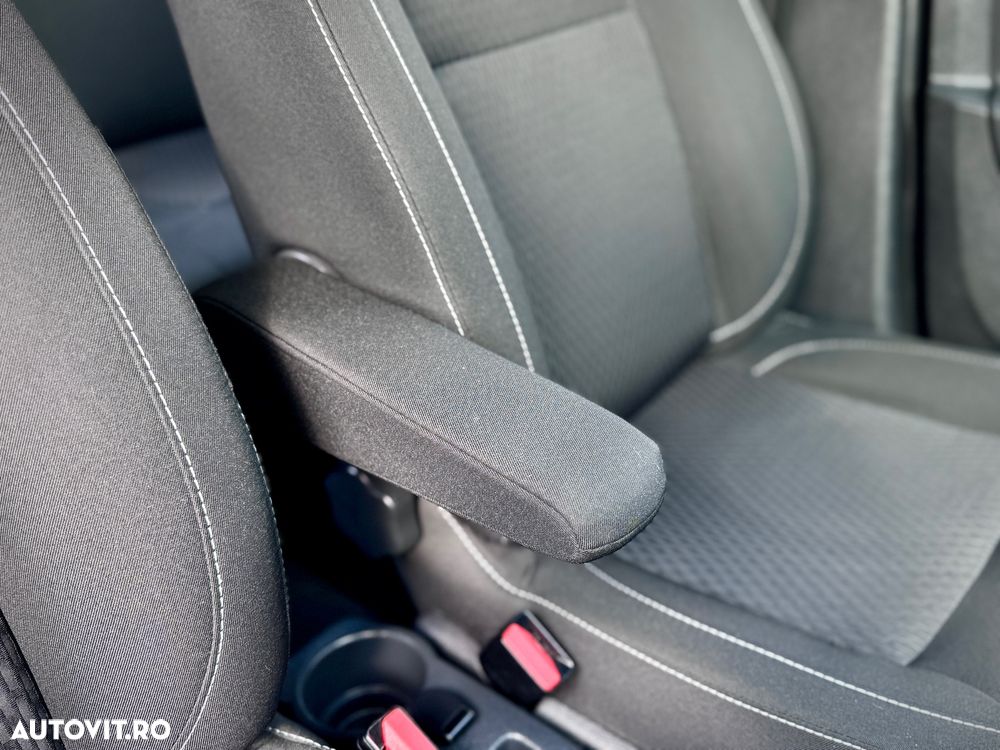 Dacia Logan TCe 90 Prestige - 33