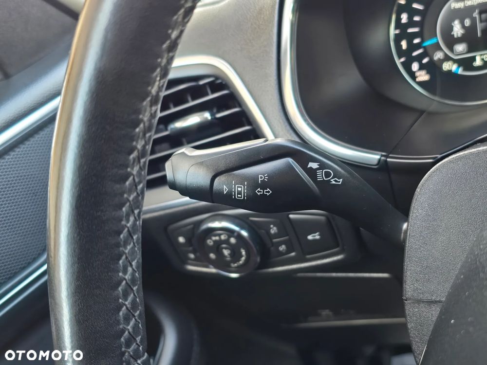 Ford S-Max 2.0 TDCi Titanium PowerShift - 35