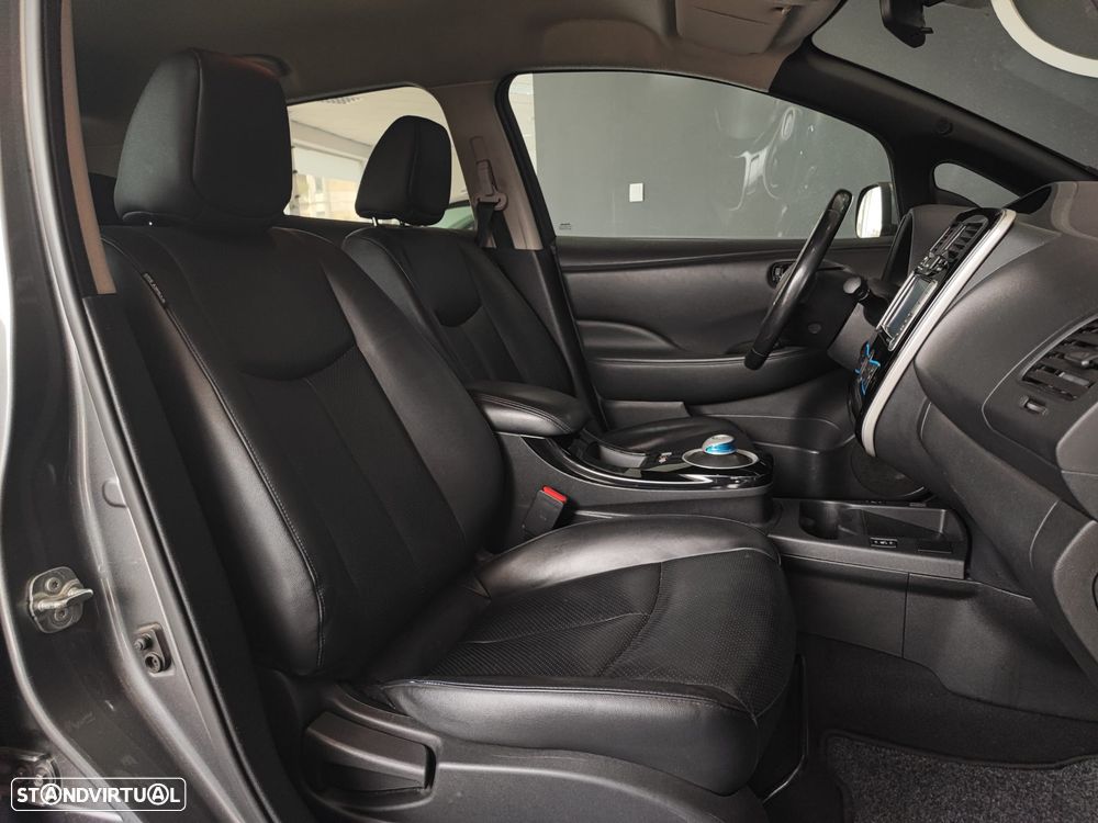 Nissan Leaf Tekna 30 kWh - 29