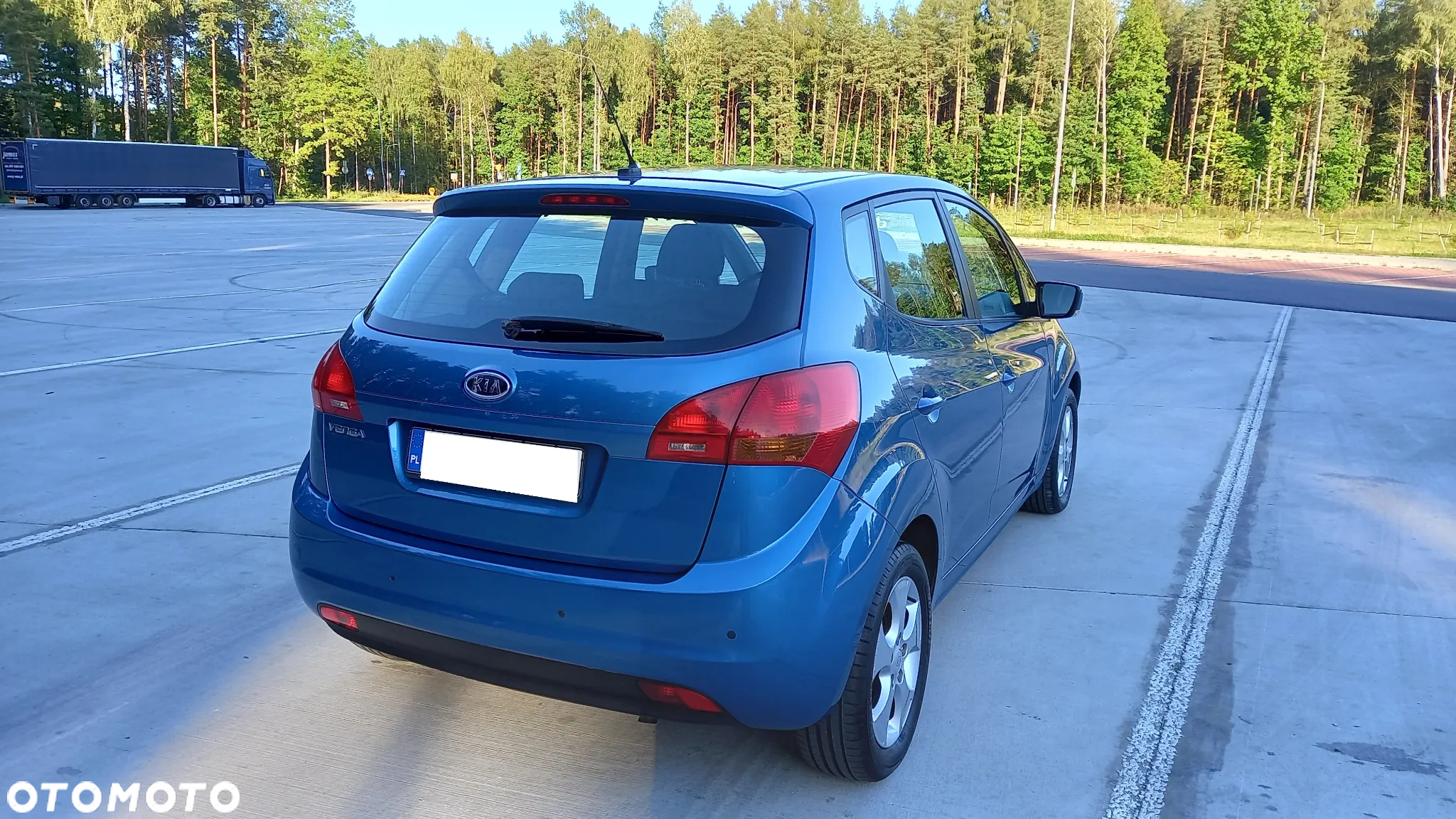 Kia Venga - 11