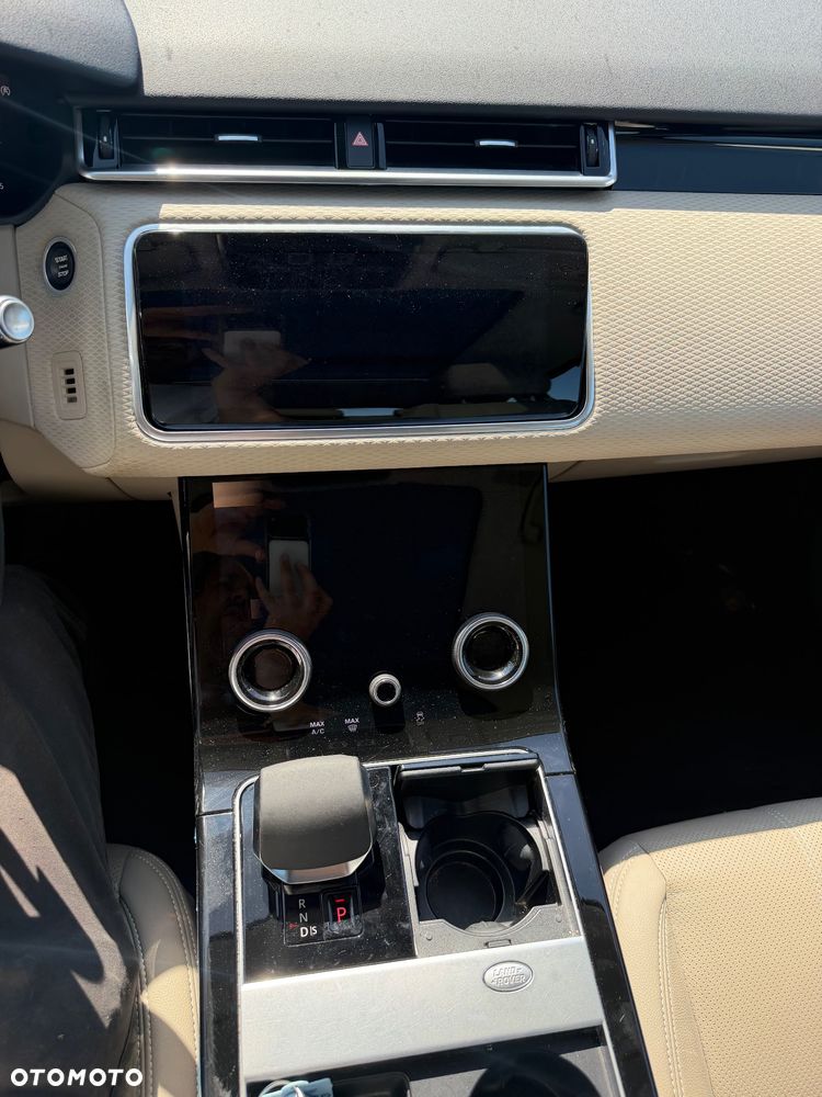 Land Rover Range Rover Velar D200 Dynamic SE - 30