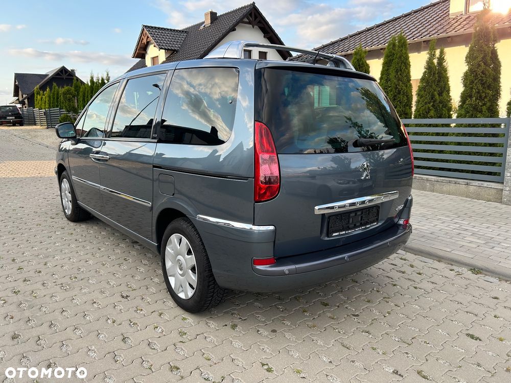 Peugeot 807 HDi 165 Premium - 8