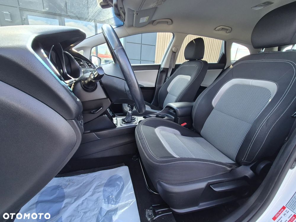 Kia Ceed 1.6 CRDi 128 Platinum Edition - 24