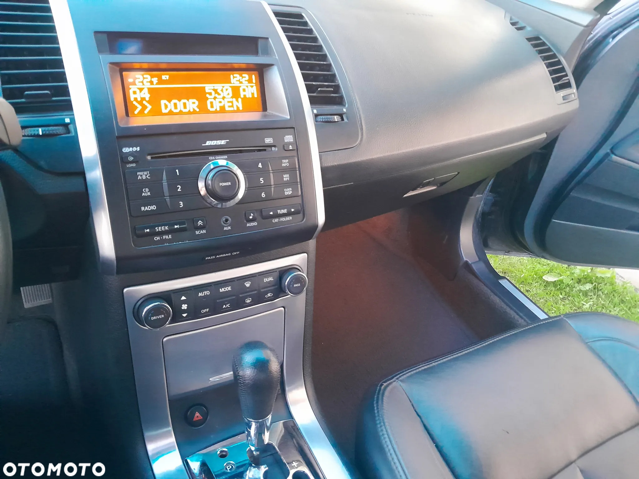 Nissan Maxima 3.5 SL - 11