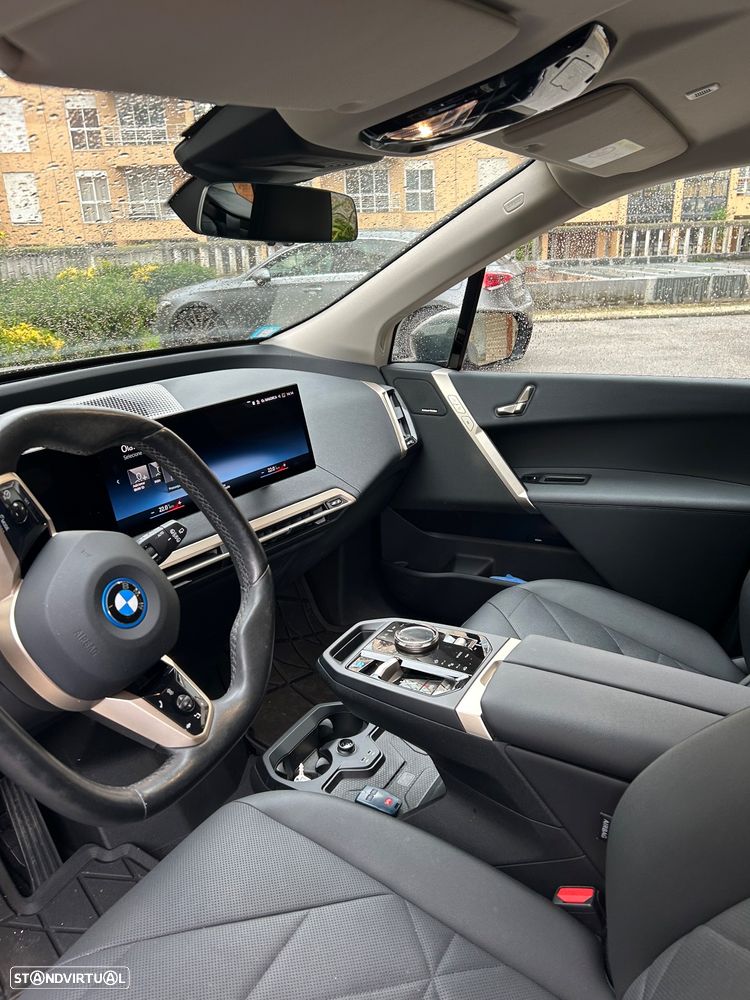 BMW iX xDrive 50 Pack Desportivo - 7