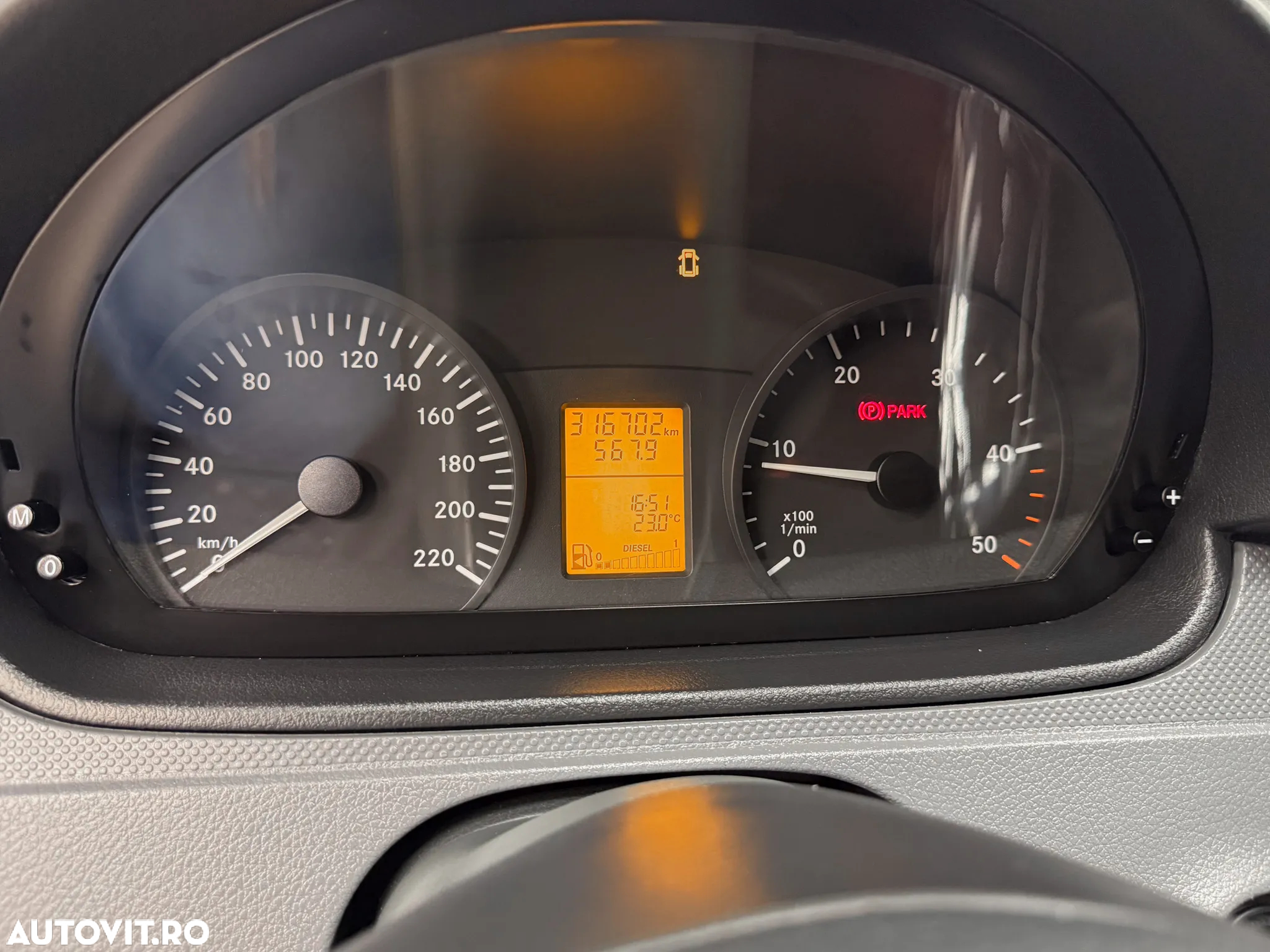 Mercedes-Benz VITO - 22