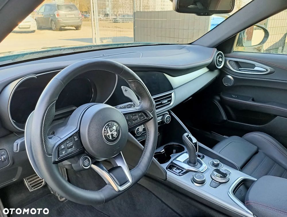 Alfa Romeo Giulia 2.0 Turbo Tributo Italiano Q4 - 10