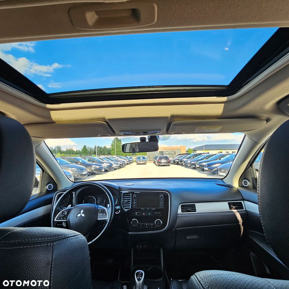 Mitsubishi Outlander - 27