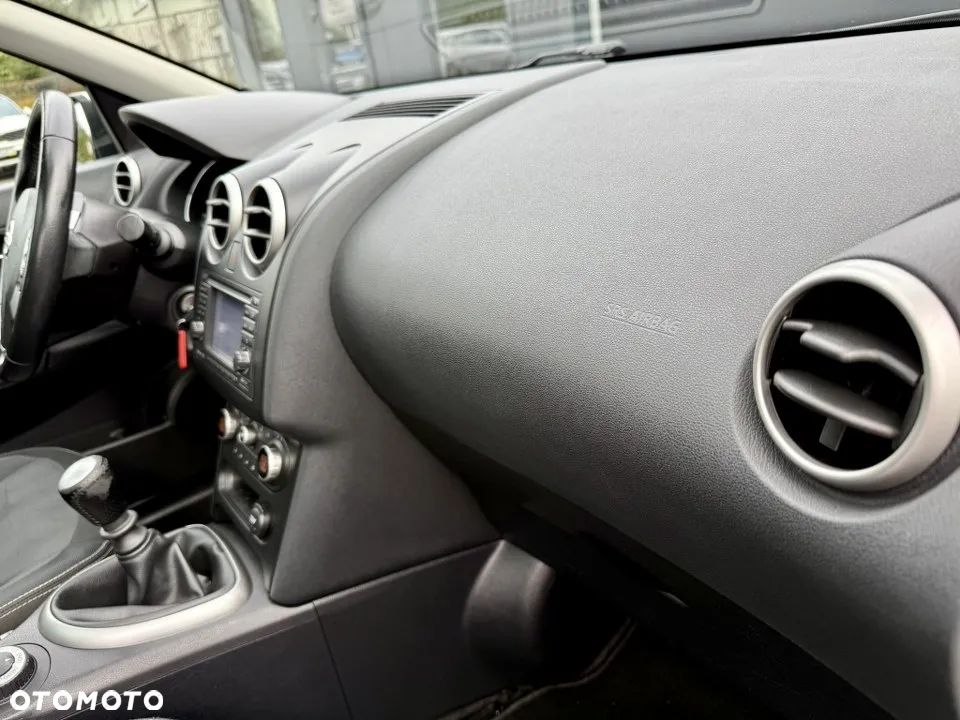 Nissan Qashqai 2.0 4 x 4 tekna - 32