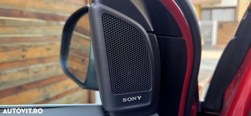 Ford Focus 2.0 TDCI Powershift Titanium - 28