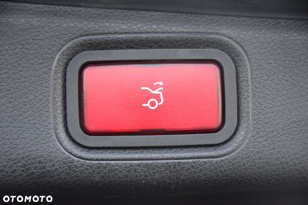 Mercedes-Benz Klasa E 200 9G-TRONIC Avantgarde - 36