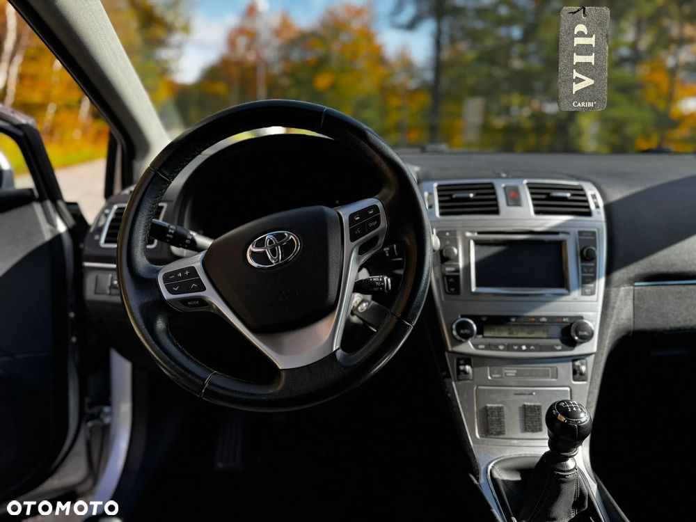 Toyota Avensis - 7