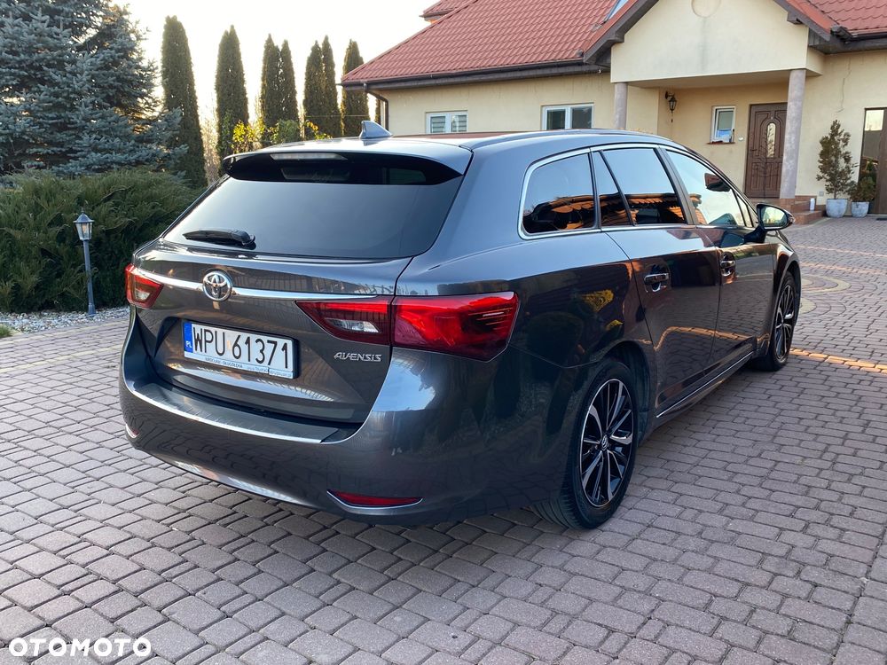 Toyota Avensis 2.0 D-4D Premium - 5