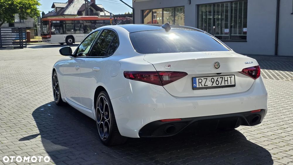 Alfa Romeo Giulia 2.0 Turbo 16V AT8 Veloce Ti - 7