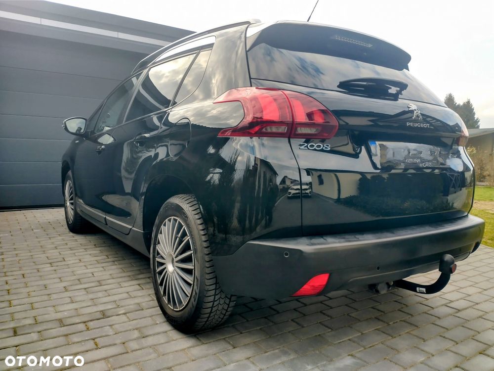 Peugeot 2008 1.6 BlueHDi Style - 3