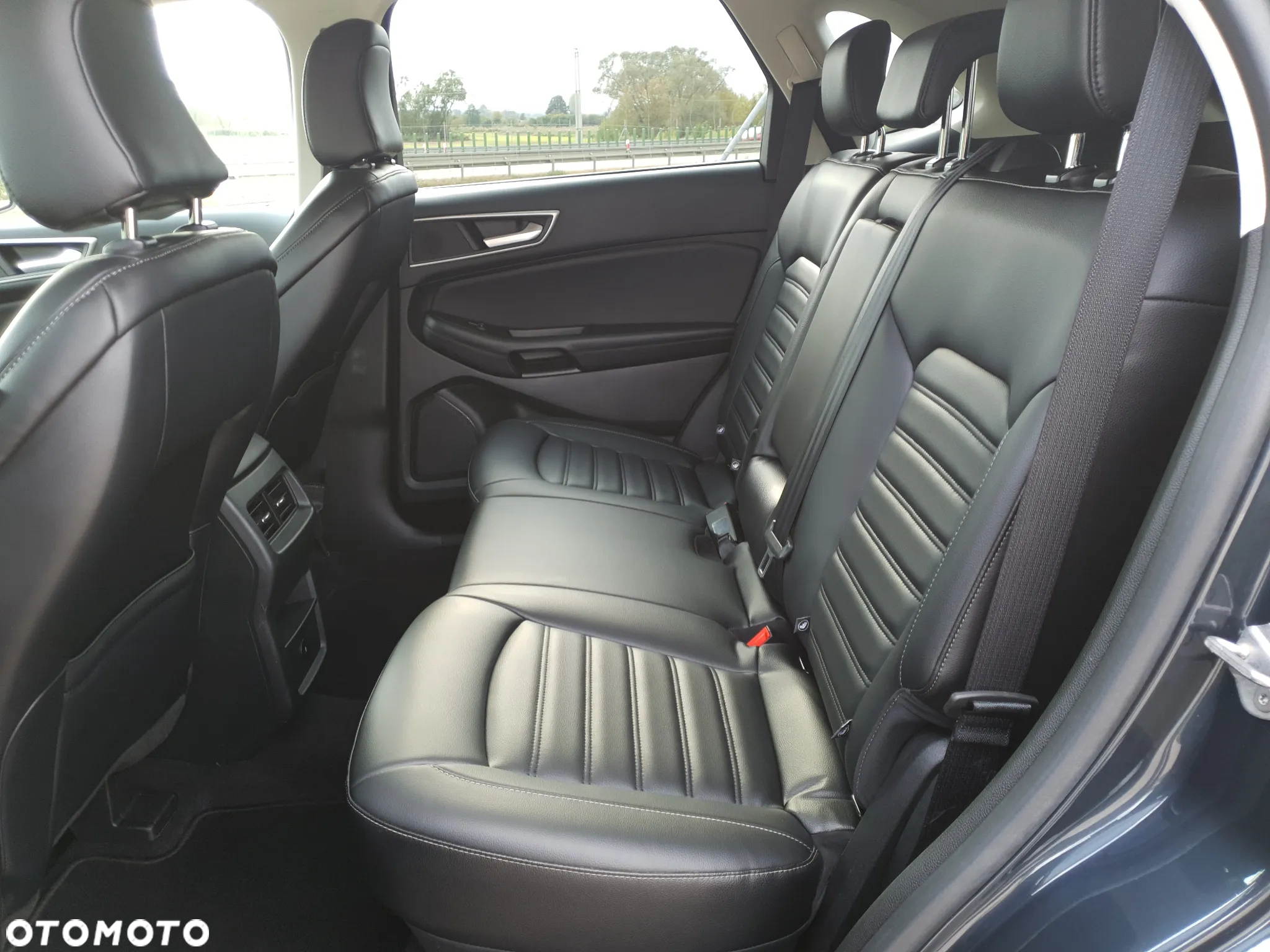 Ford Edge - 36