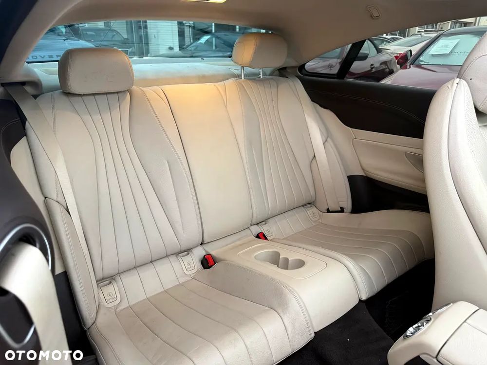 Mercedes-Benz Klasa E 450 4Matic 9G-TRONIC AMG Line - 11