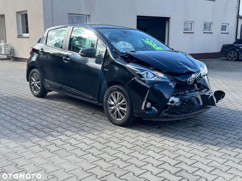 Toyota Yaris Hybrid 100 Life