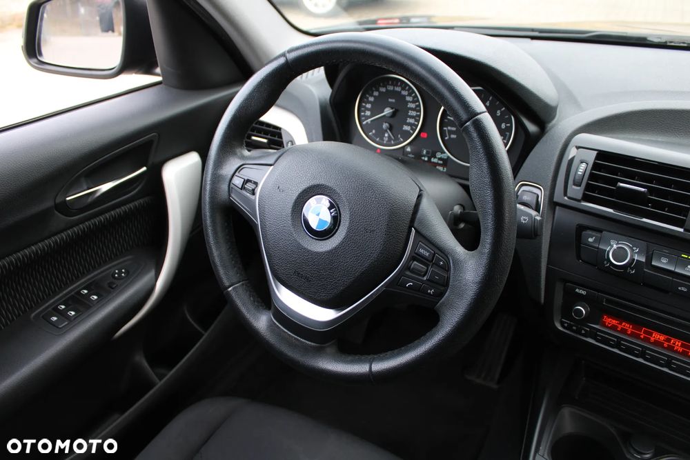 BMW Seria 1 - 16