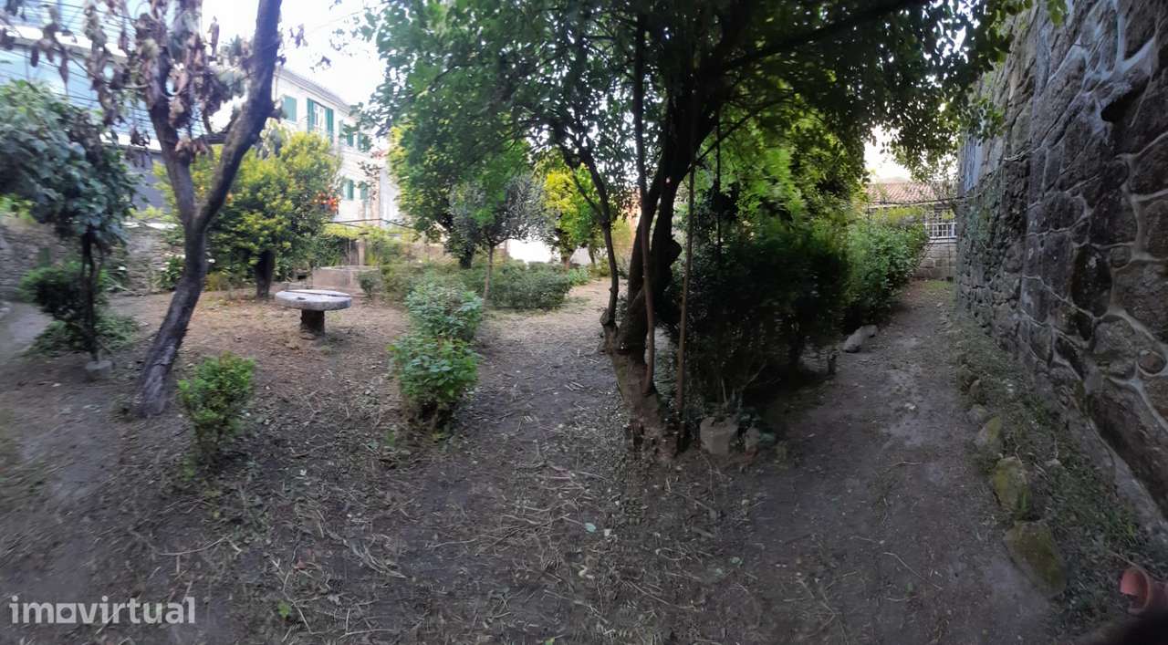 Moradia Centenária com terreno . - Grande imagem: 5/17