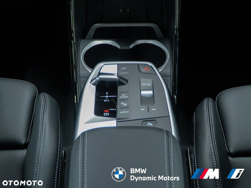 BMW X1 sDrive18i xLine - 29