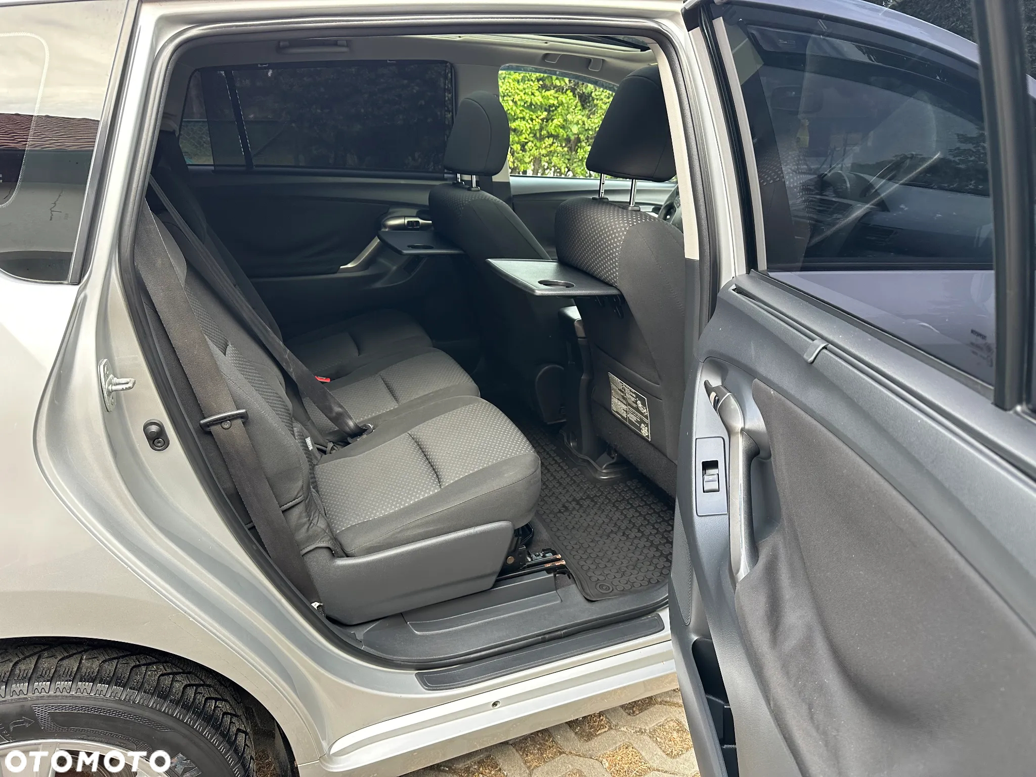 Toyota Verso 2.0 D-4D Luna 7os - 32