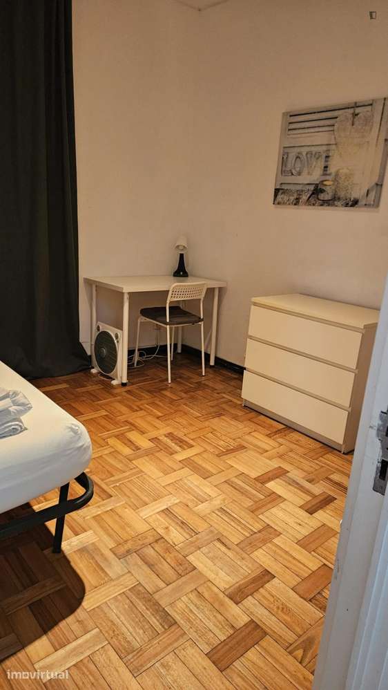 Apartamento com 3 quartos - localizado em Porto - Grande imagem: 3/23