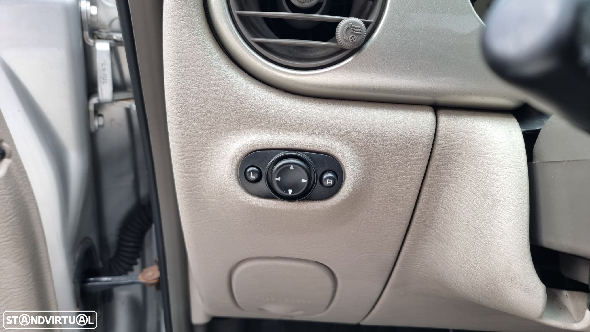 Chrysler PT Cruiser 2.0 Limited - 10