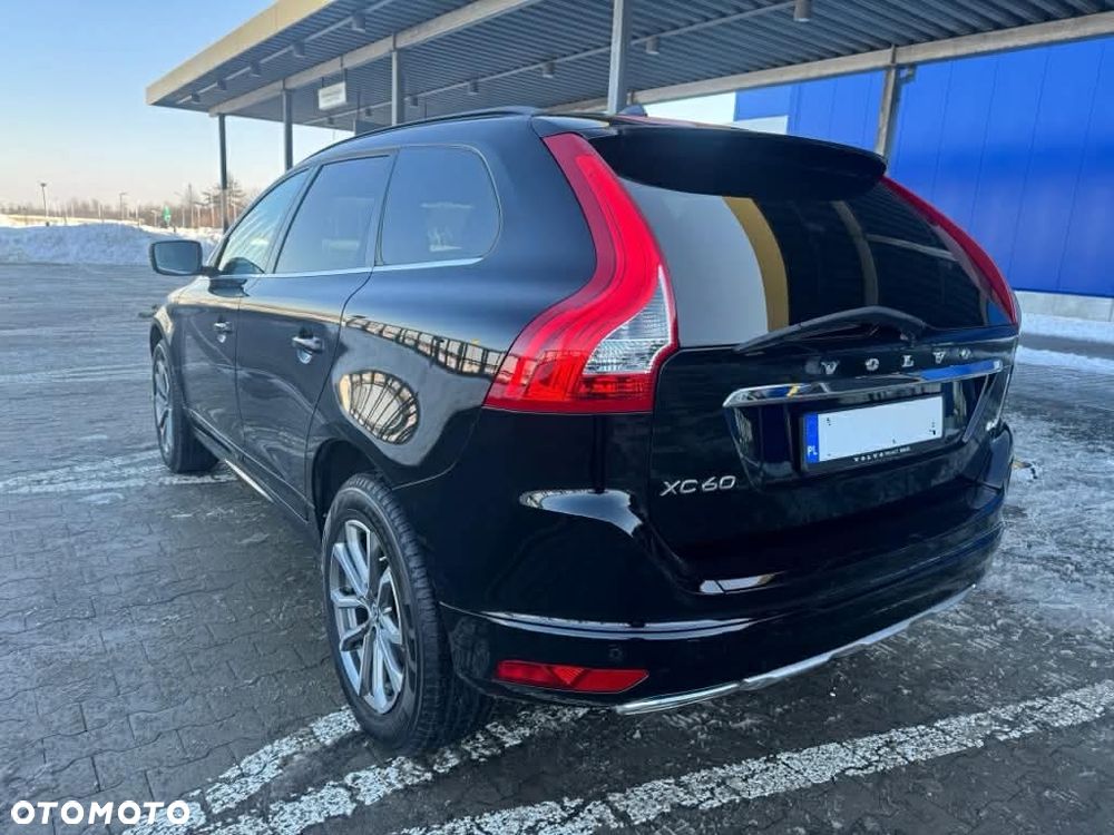 Volvo XC 60 D4 Drive-E Momentum - 4