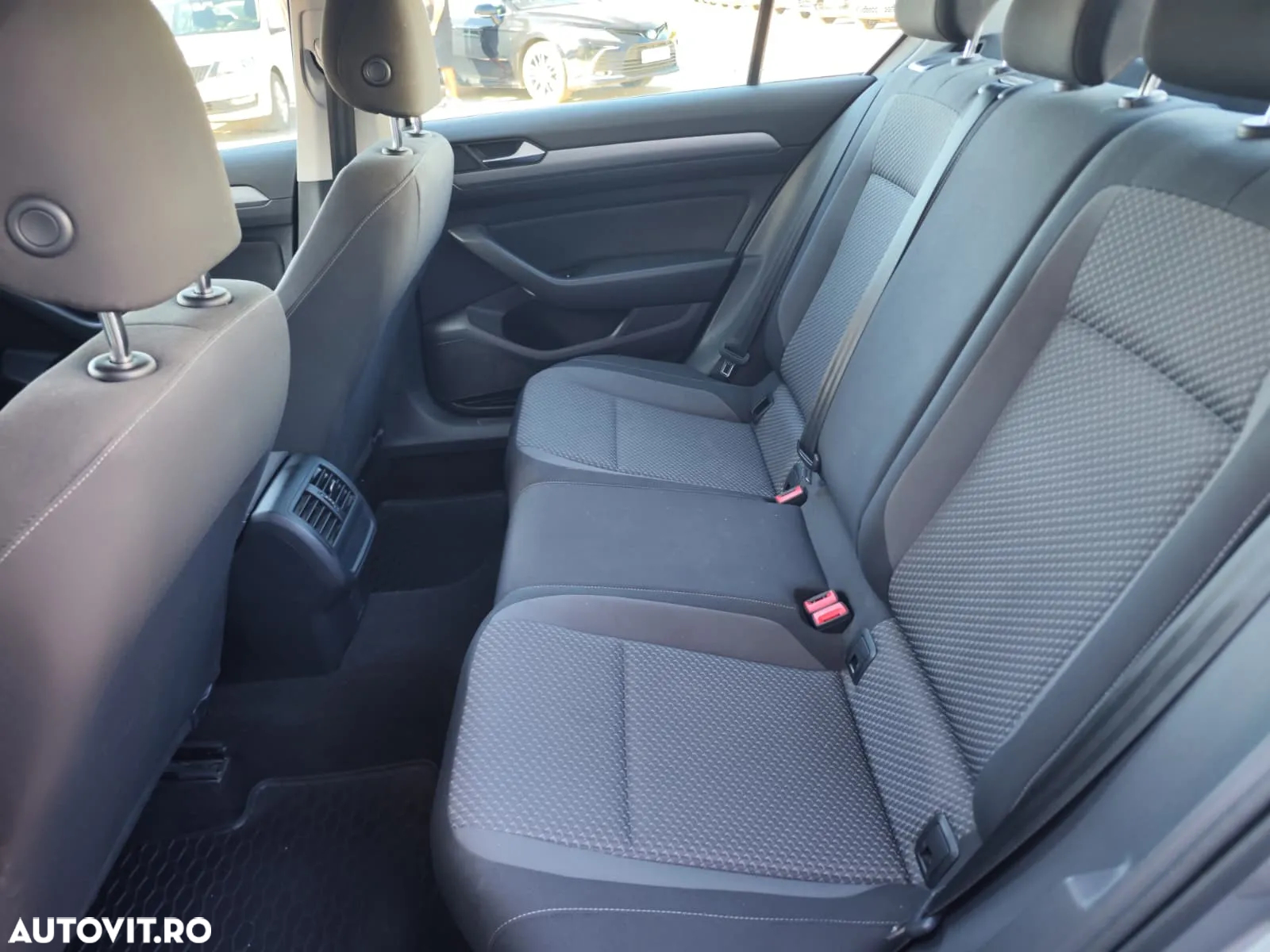 Volkswagen Passat 1.5 TSI ACT DSG Advance - 15