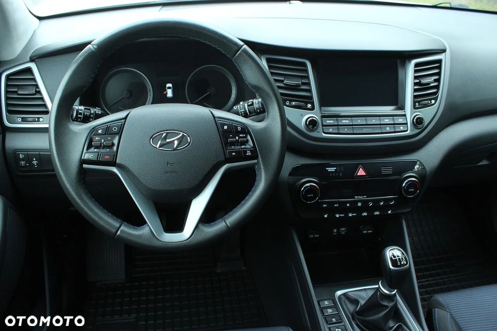 Hyundai Tucson blue 1.7 CRDi 2WD Style - 21