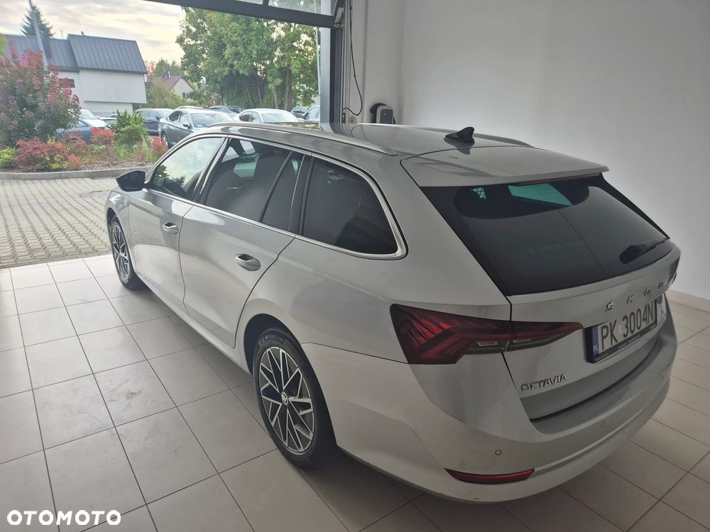 Skoda Octavia 2.0 TDI Style DSG - 10