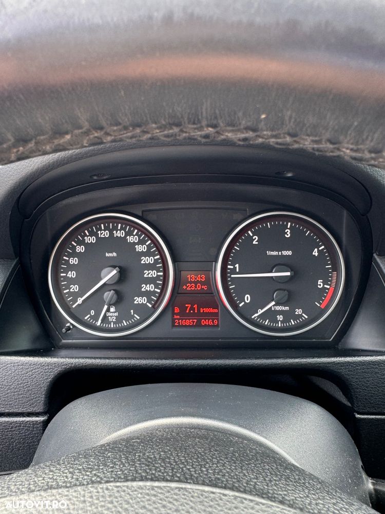 BMW X1 sDrive18d - 11