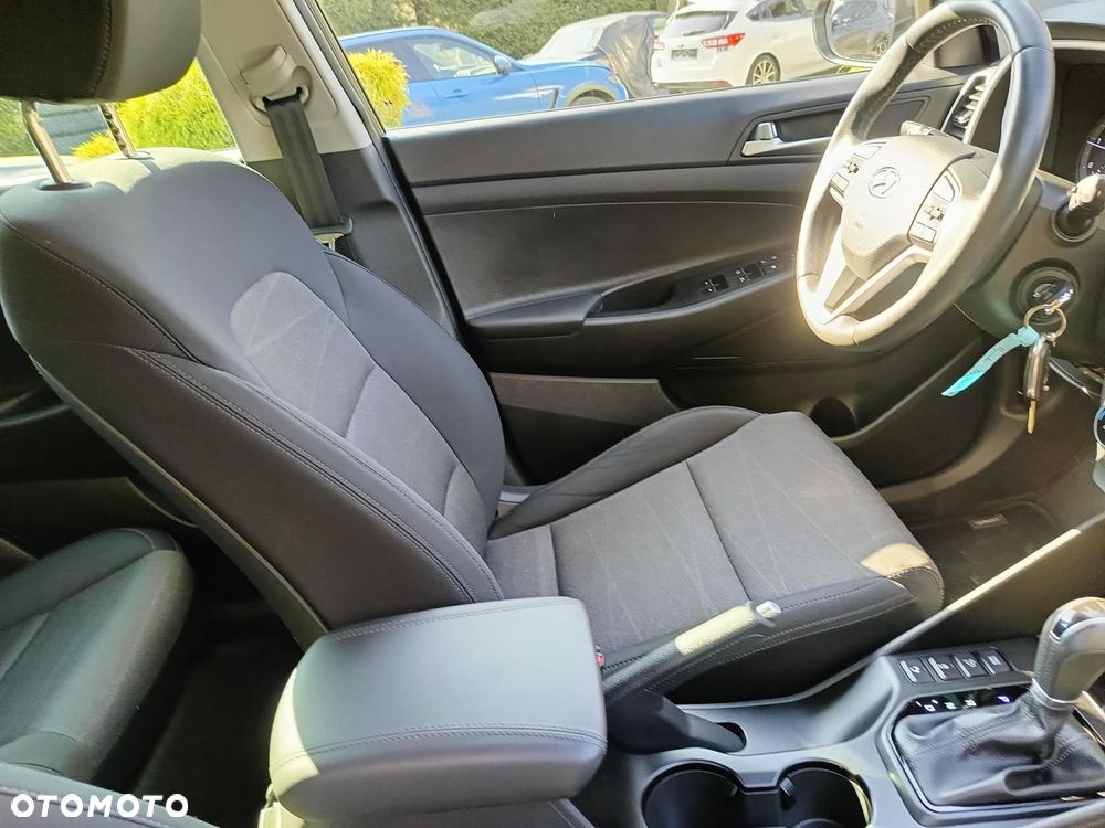 Hyundai Tucson blue 1.6 CRDi 2WD DCT Premium - 16