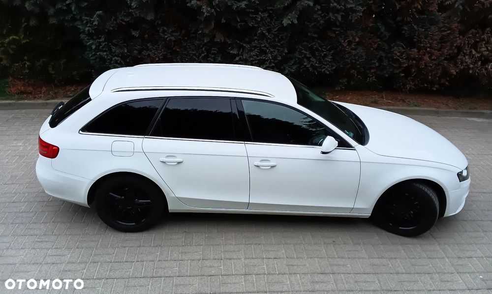 Audi A4 Avant - 10