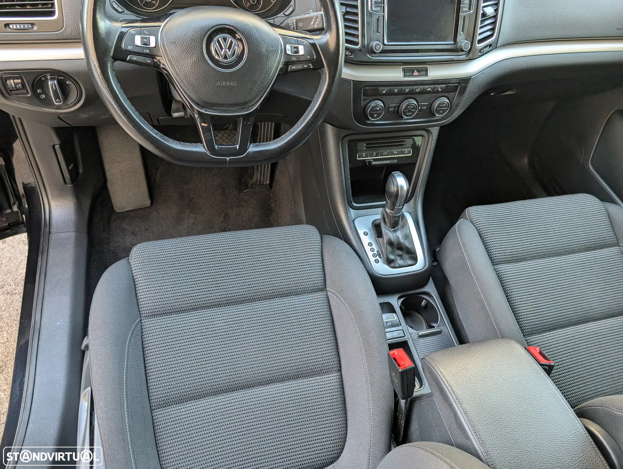 VW Sharan 2.0 TDI Confortline DSG - 13