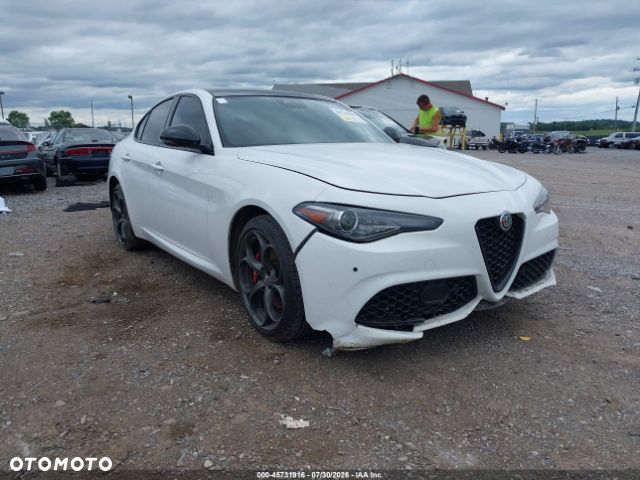 Alfa Romeo Giulia 2.0 Turbo Veloce Q4 - 1