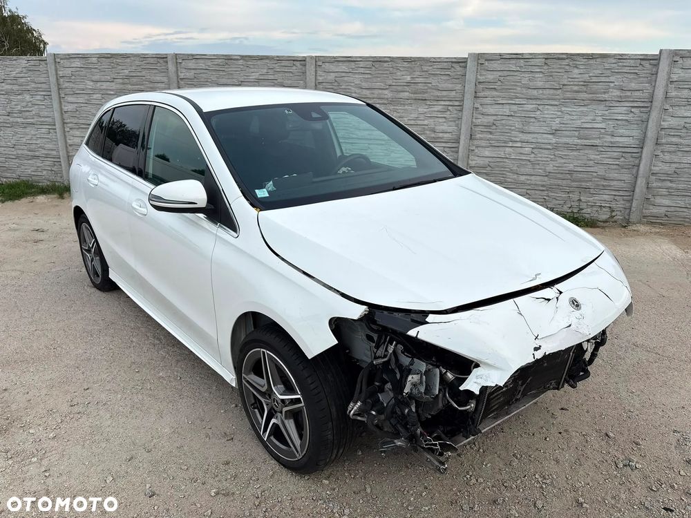 Mercedes-Benz Klasa B 250 e 8G-DCT AMG Line - 7