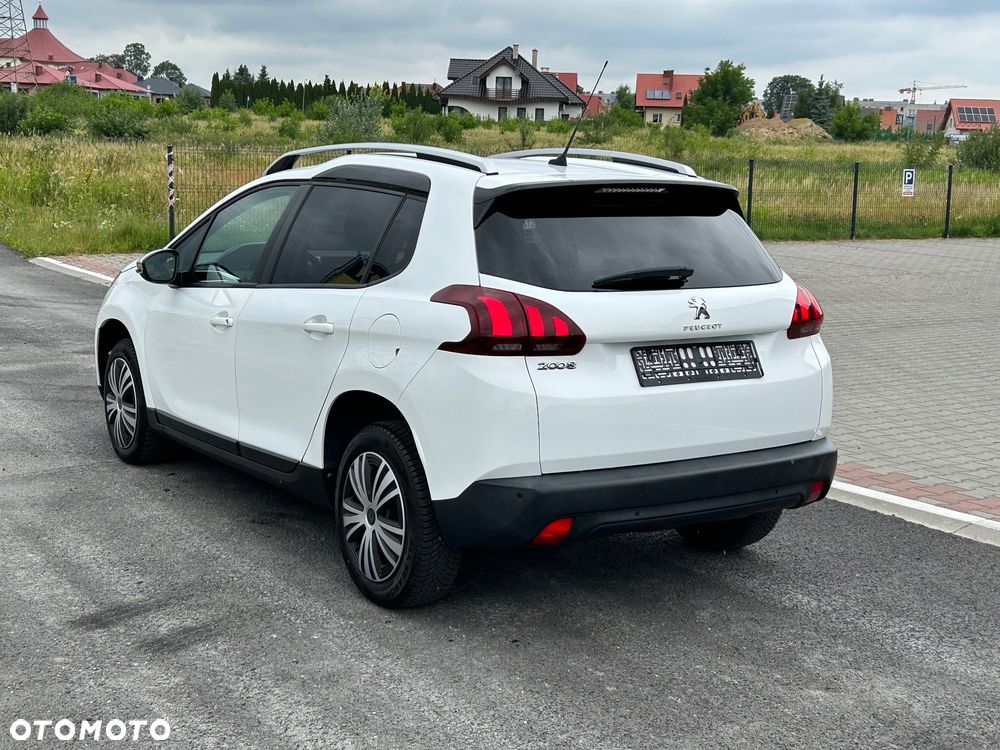 Peugeot 2008 PureTech 110 Stop&Start Style - 6