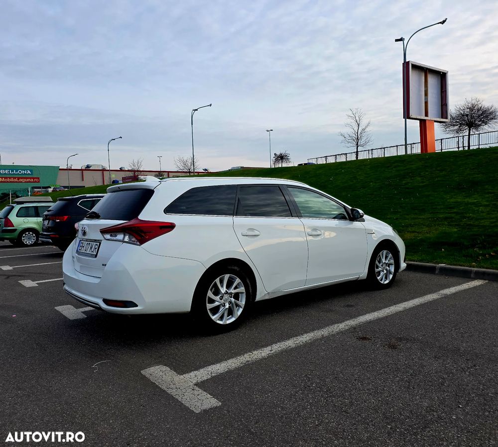 Toyota Auris 1.8 L VVT-i Hybrid Luna - 8