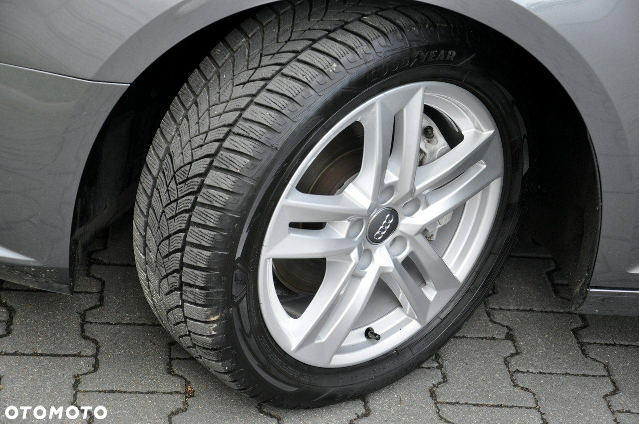 Audi A4 Avant 3.0 TDI S tronic design - 19