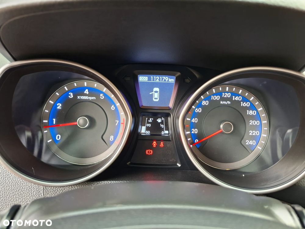 Hyundai i30 blue Kombi 1.6 GDi Passion - 25
