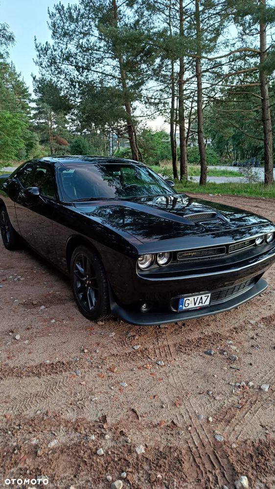 Dodge Challenger - 18