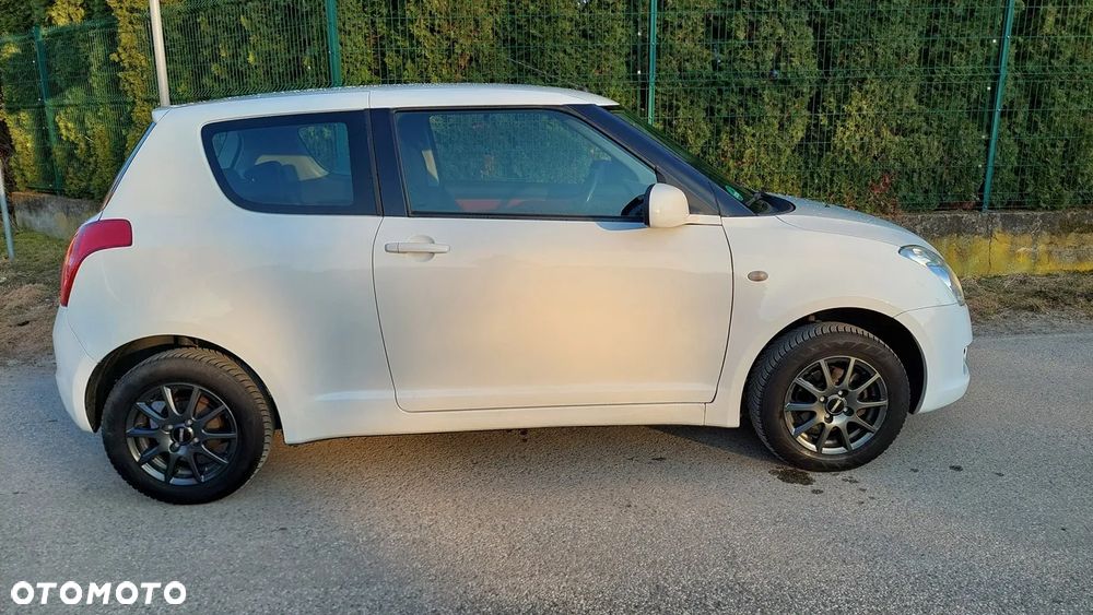 Suzuki Swift - 5