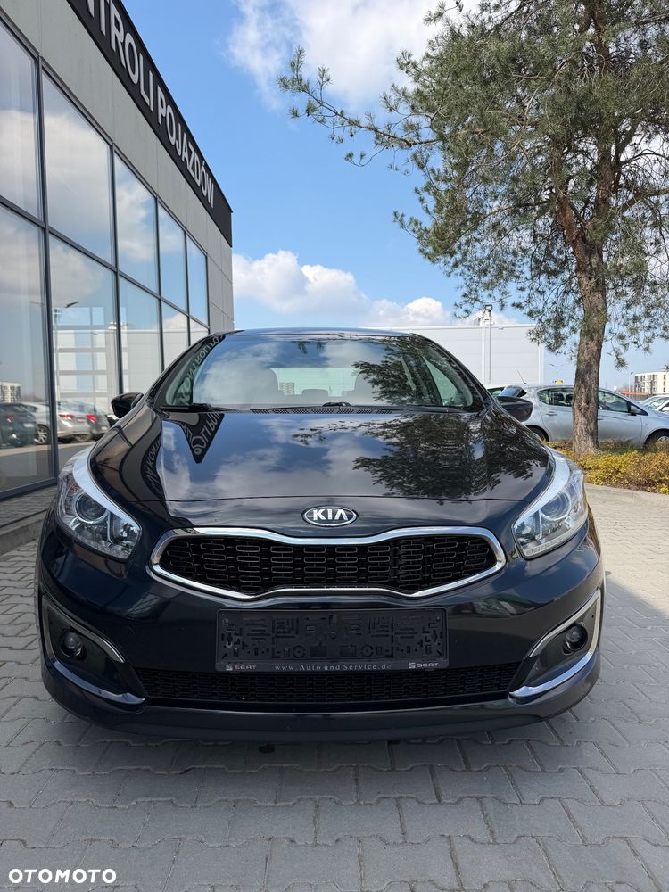 Kia Ceed 1.6 CRDi 136 ISG Spirit - 7