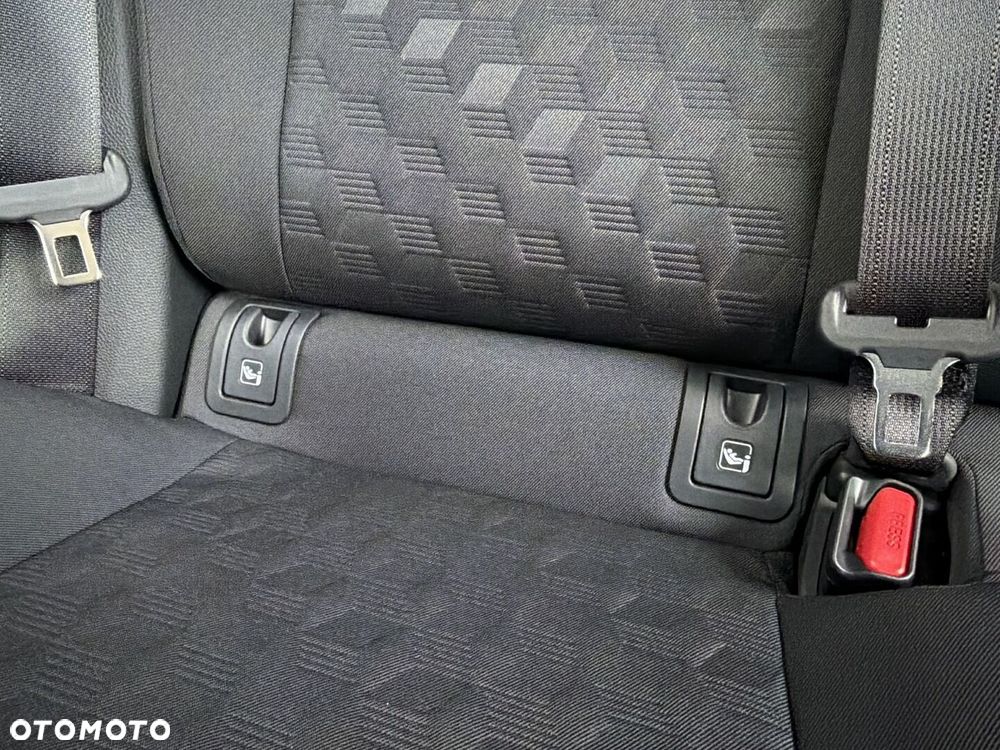 Toyota Yaris Hybrid 1.5 Style - 23